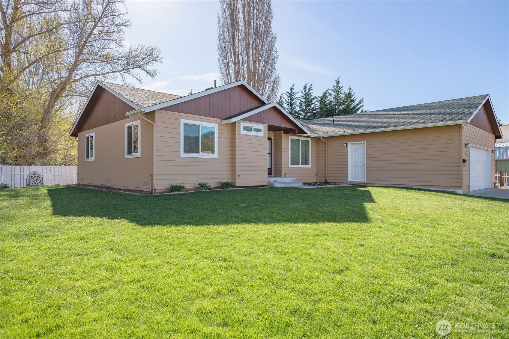 224 Vine Street Property Photo 1
