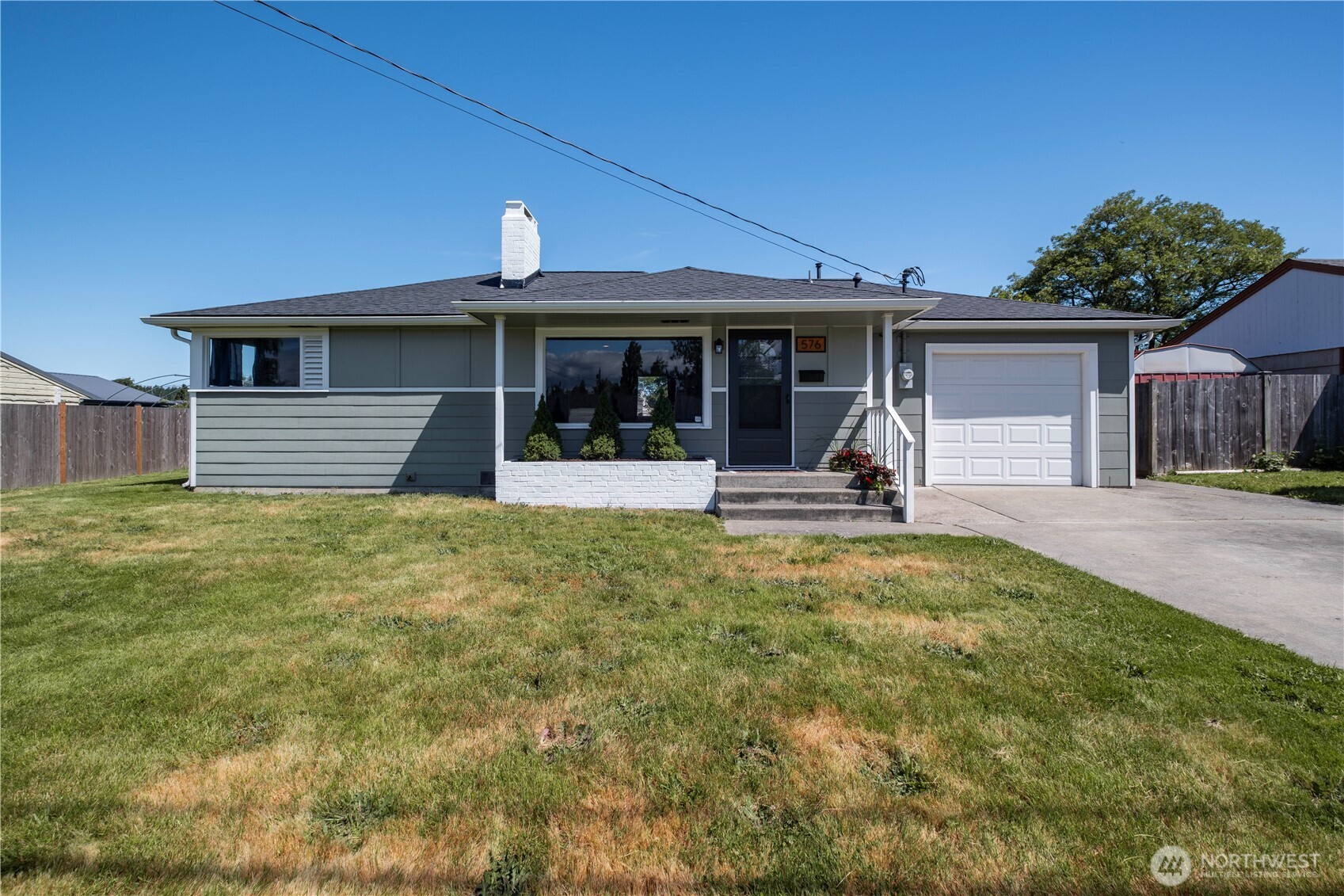 576 Se 5th Avenue Property Photo 1
