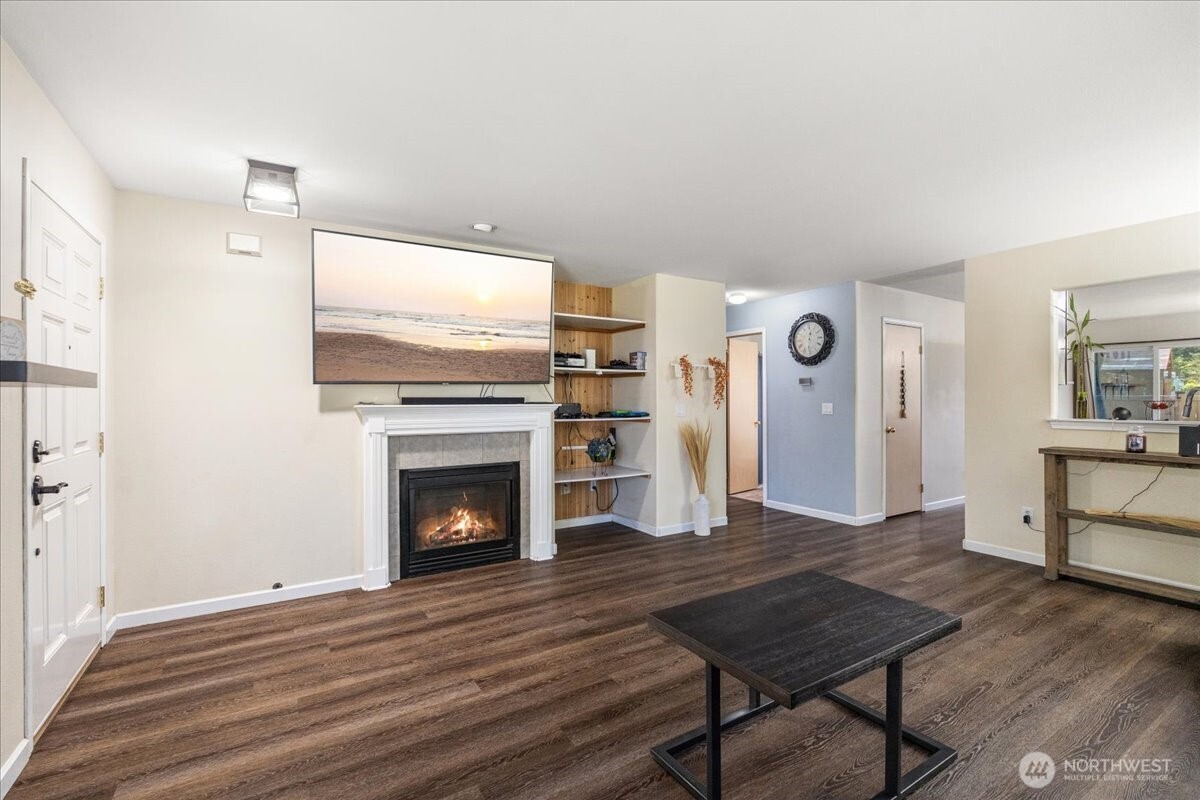 18402 39th Avenue Property Photo 6