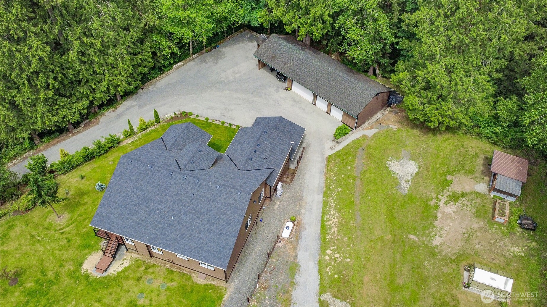 1405 175th Avenue Property Photo 2