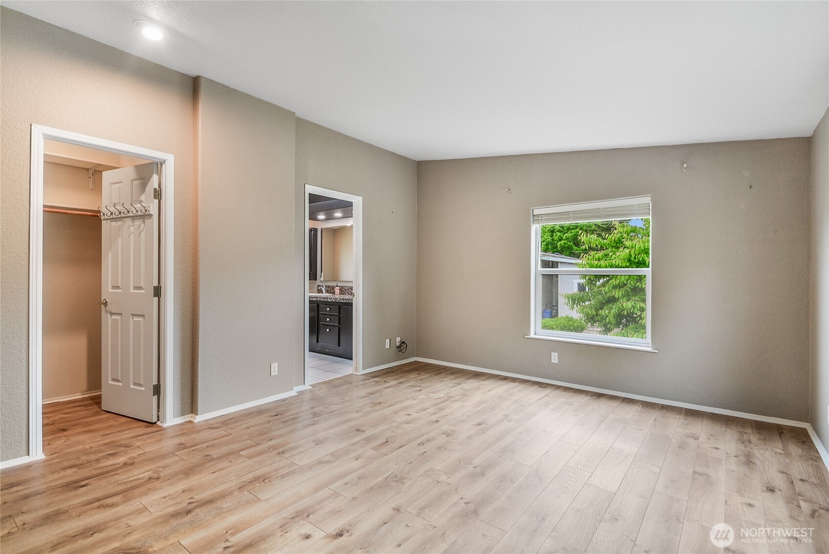 14727 43rd Avenue 74 Property Photo 16