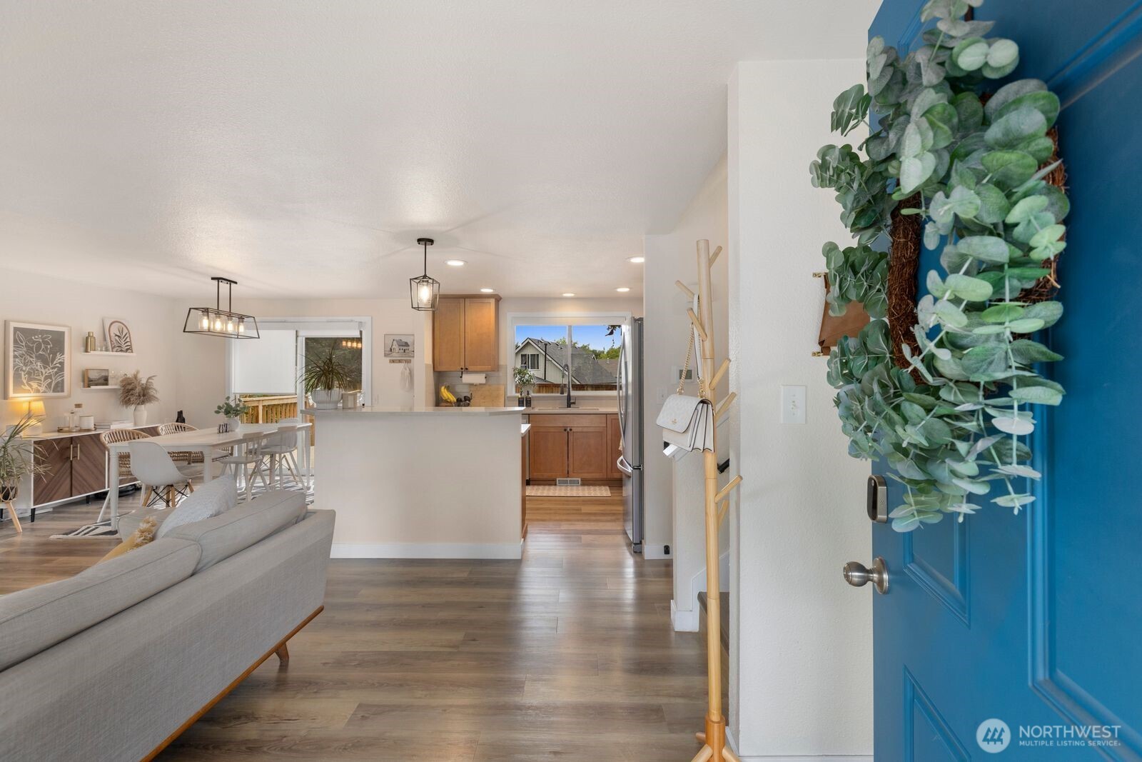 2626 Olympic Boulevard Property Photo 1