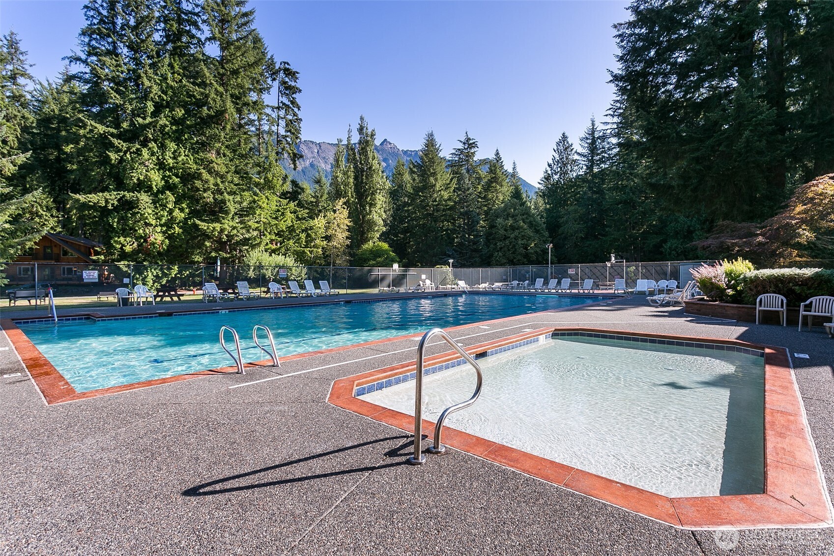 7138 Rainier Way Property Photo 7