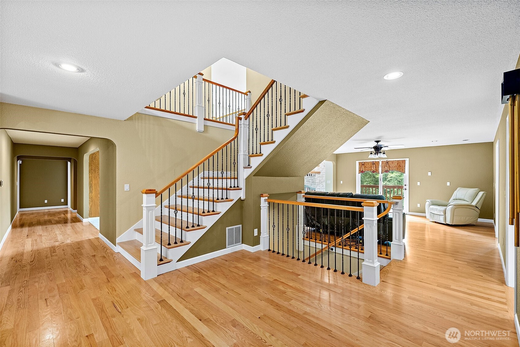 6718 76th Street Property Photo 11