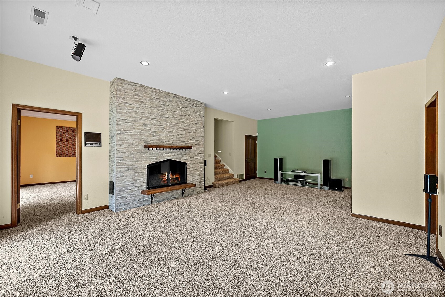 6718 76th Street Property Photo 36