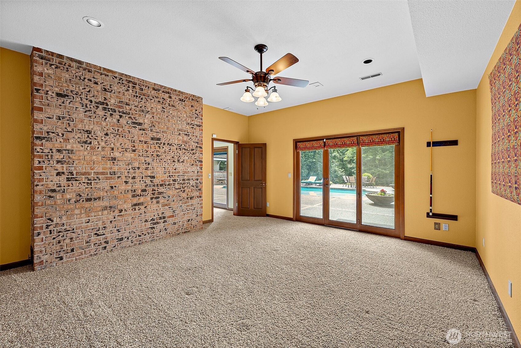 6718 76th Street Property Photo 39