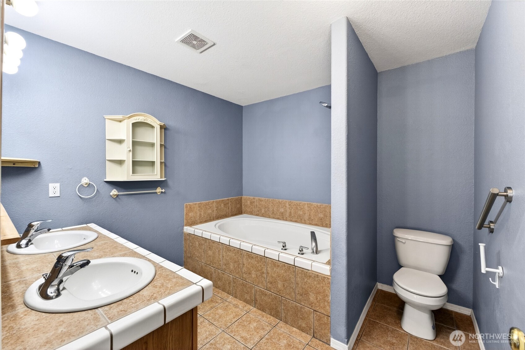 17939 Upland Drive Property Photo 12