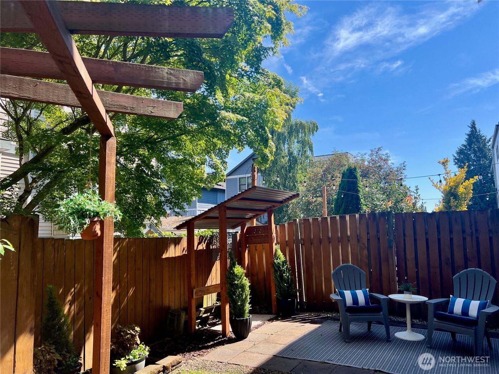9236 Interlake Avenue B Property Photo 2