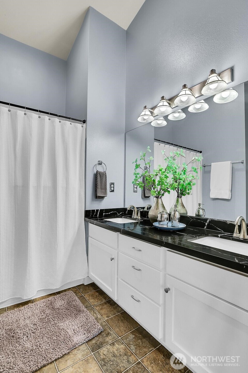 9236 Interlake Avenue B Property Photo 14