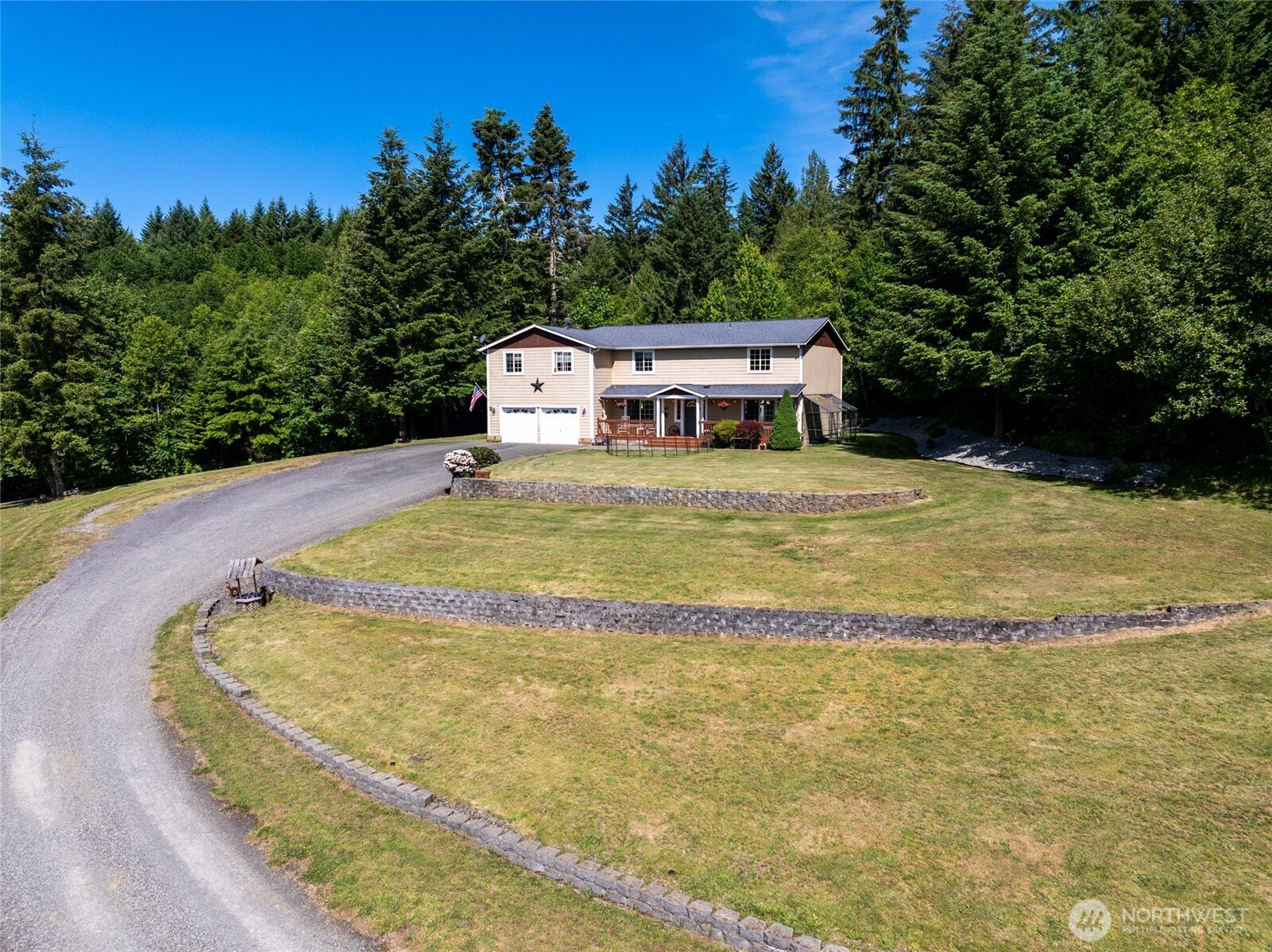 465 33 Sargent Road Property Photo 3