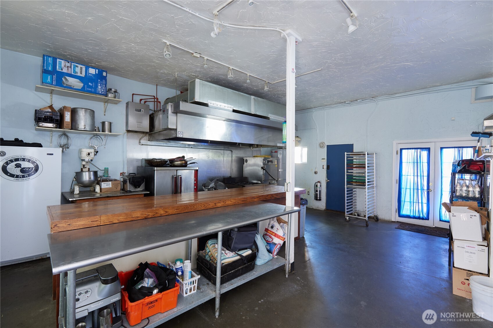 527 Catherine Street Property Photo 7