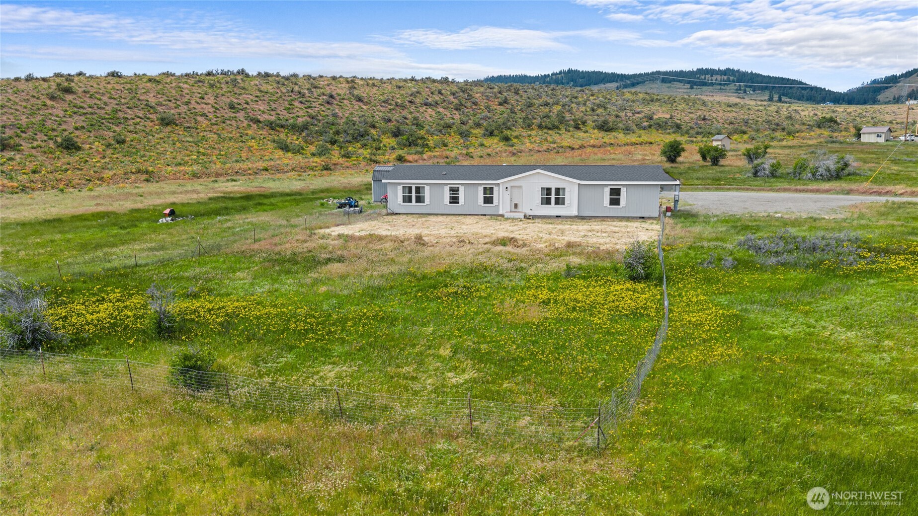 261 Flying Rock Road Property Photo 1