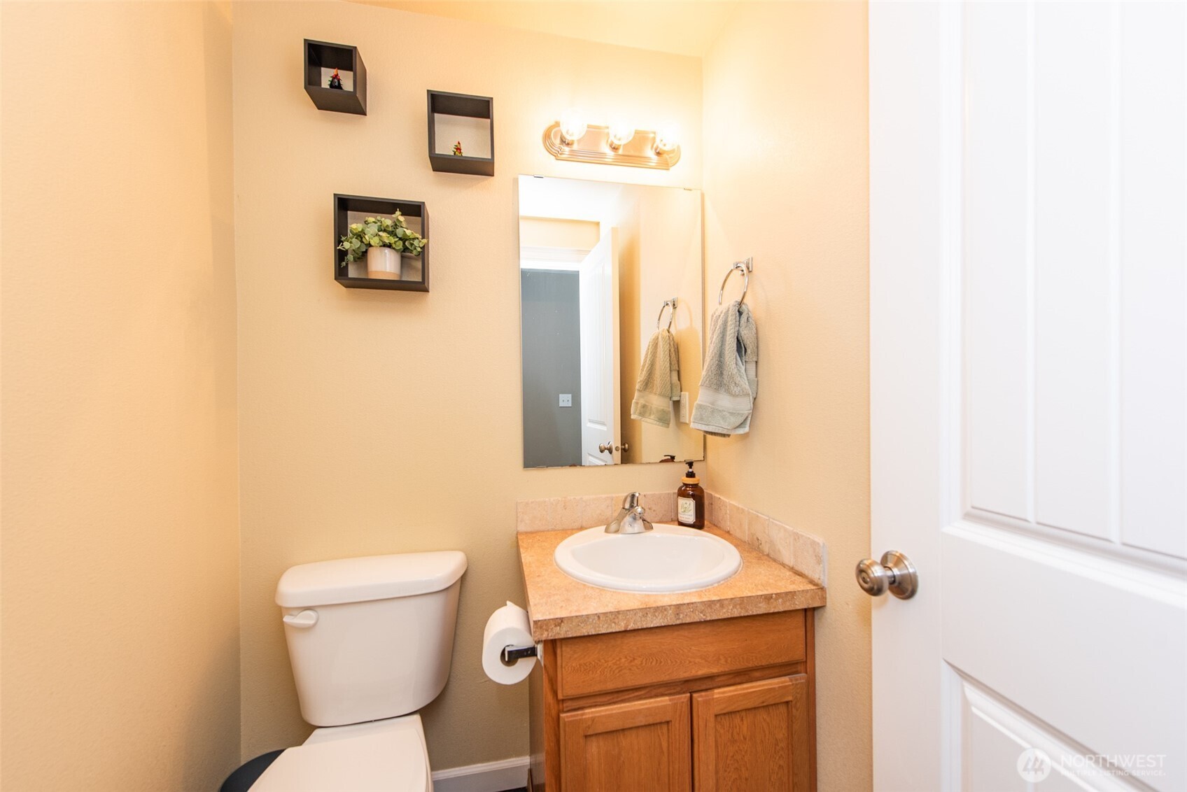 4219 S Cedar Mill Road Property Photo 10