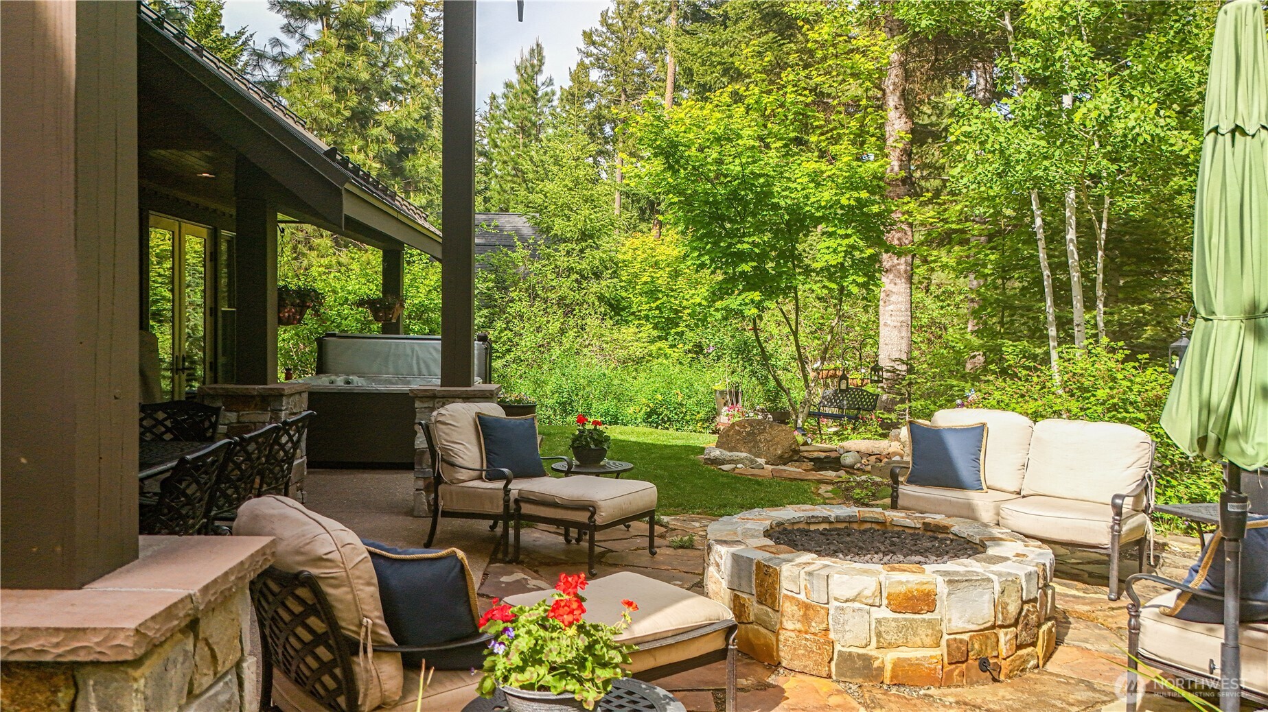 801 Snowberry Loop Property Photo 8