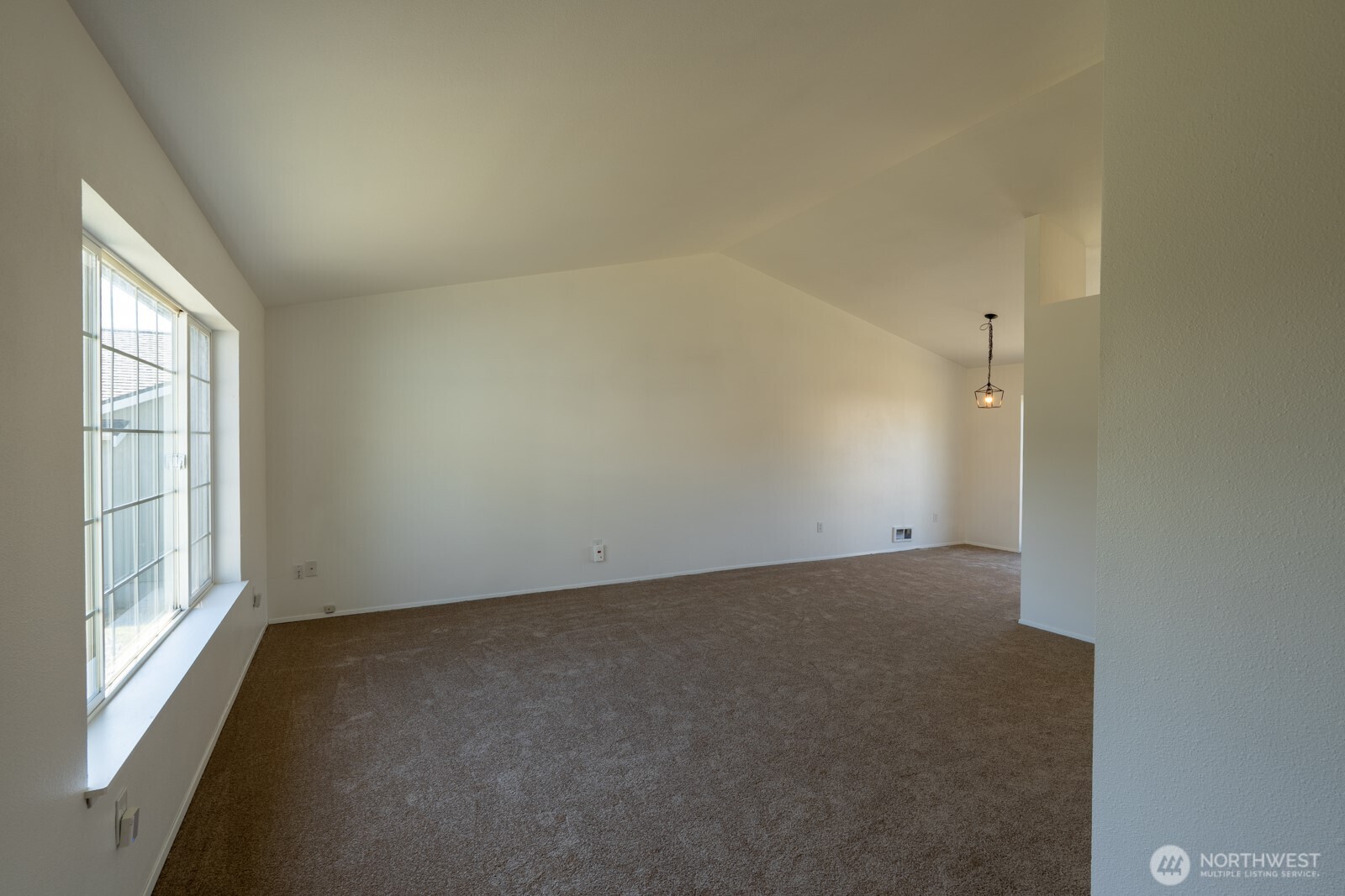 121 Patriot Way Property Photo 7