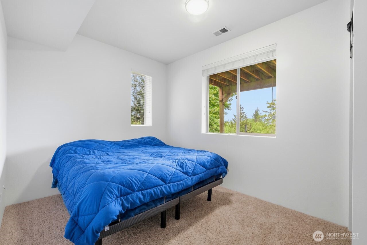 22109 161st Avenue Property Photo 36
