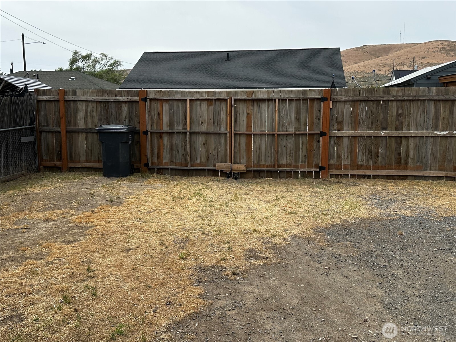 1125 Se Cottage Street Property Photo 11