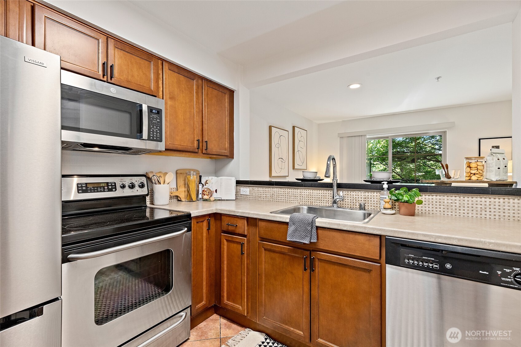 700 E Denny Way 206 Property Photo 8