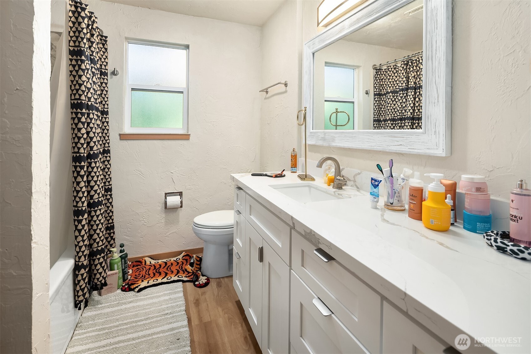 1907 37th Street Property Photo 8