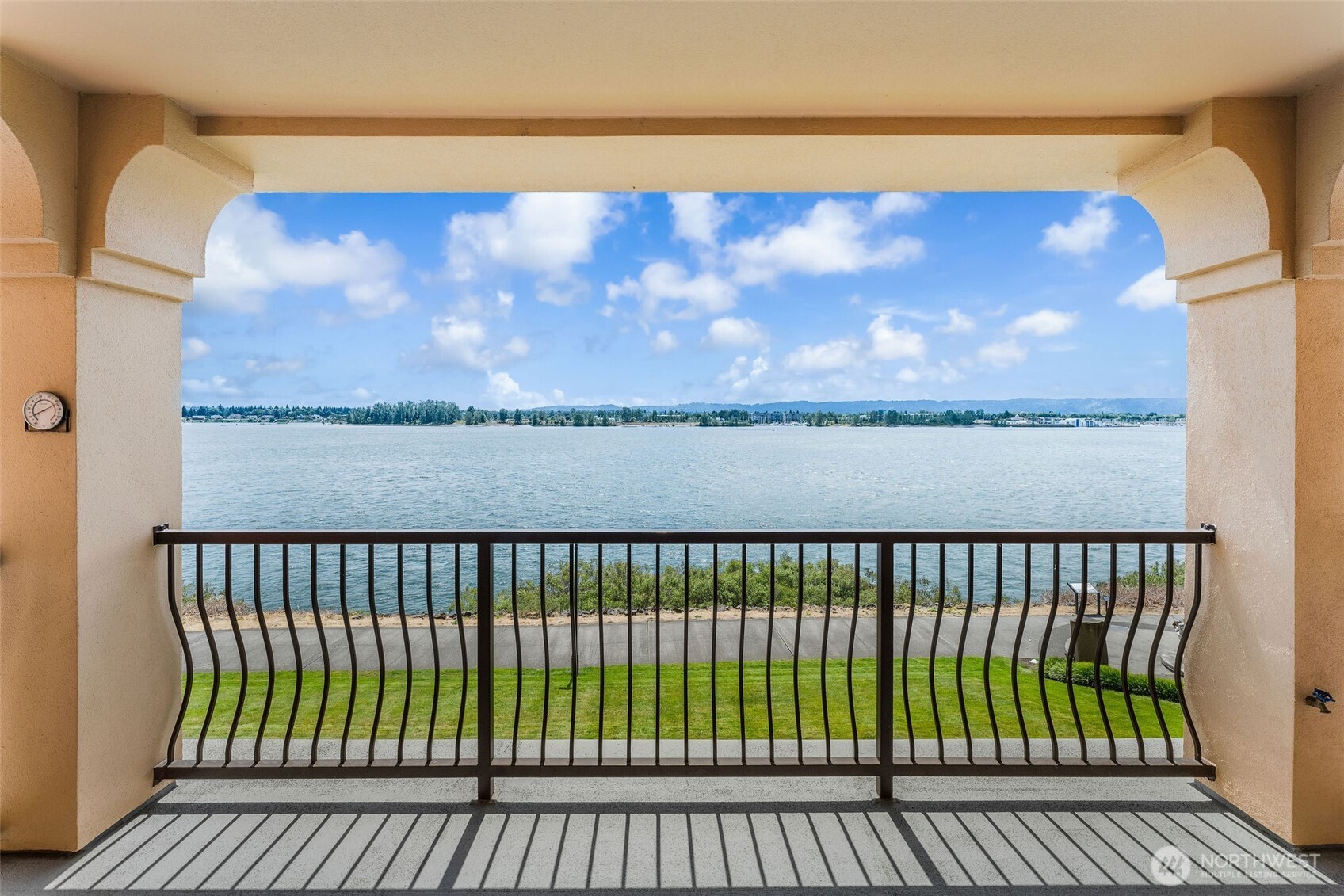 2015 Se Columbia River Drive 220 Property Photo 6