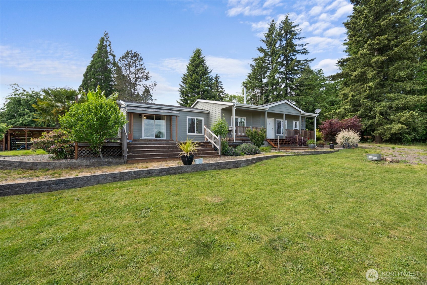 1583 State Route 122 Property Photo 1