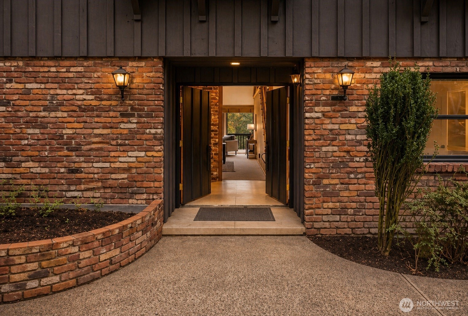 16521 Ne 1st Place Property Photo 3