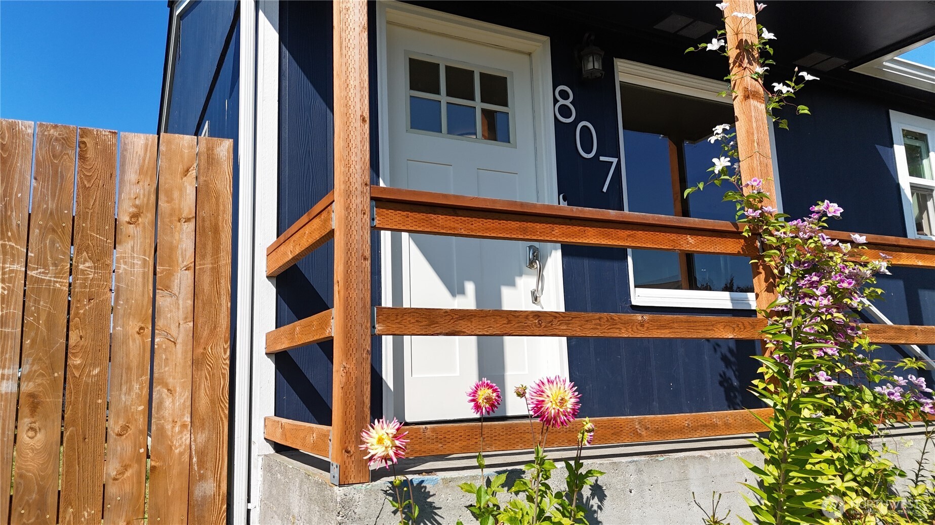 807 Georgiana St Property Photo 2