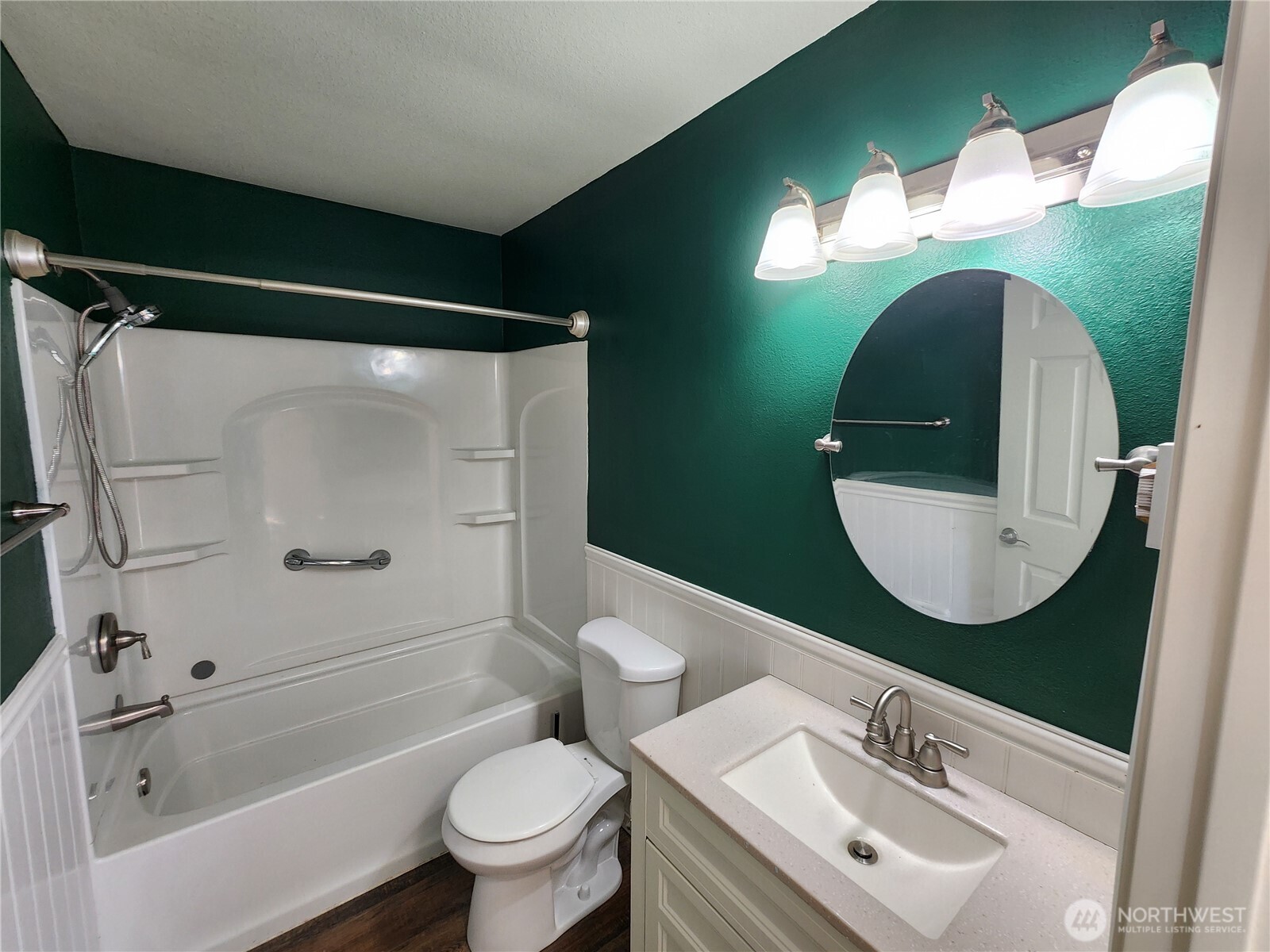 807 Georgiana St Property Photo 33