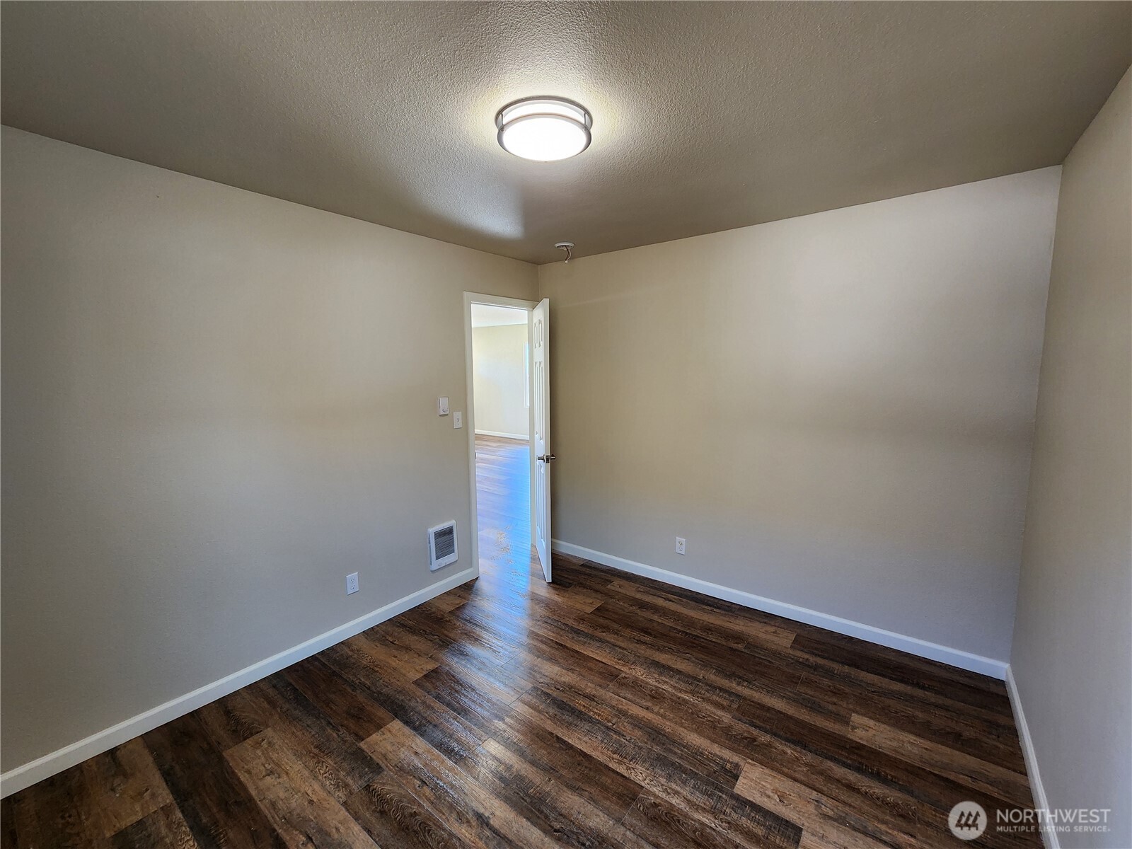 807 Georgiana St Property Photo 36