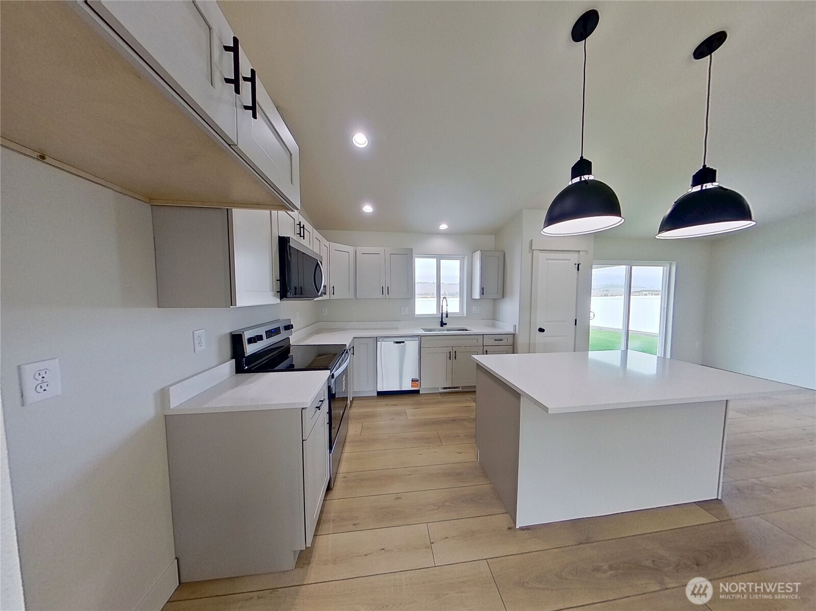 177 Country Cottage Lane Property Photo 6