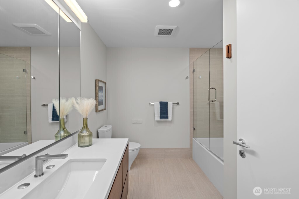 121 Stewart Street 2202 Property Photo 10