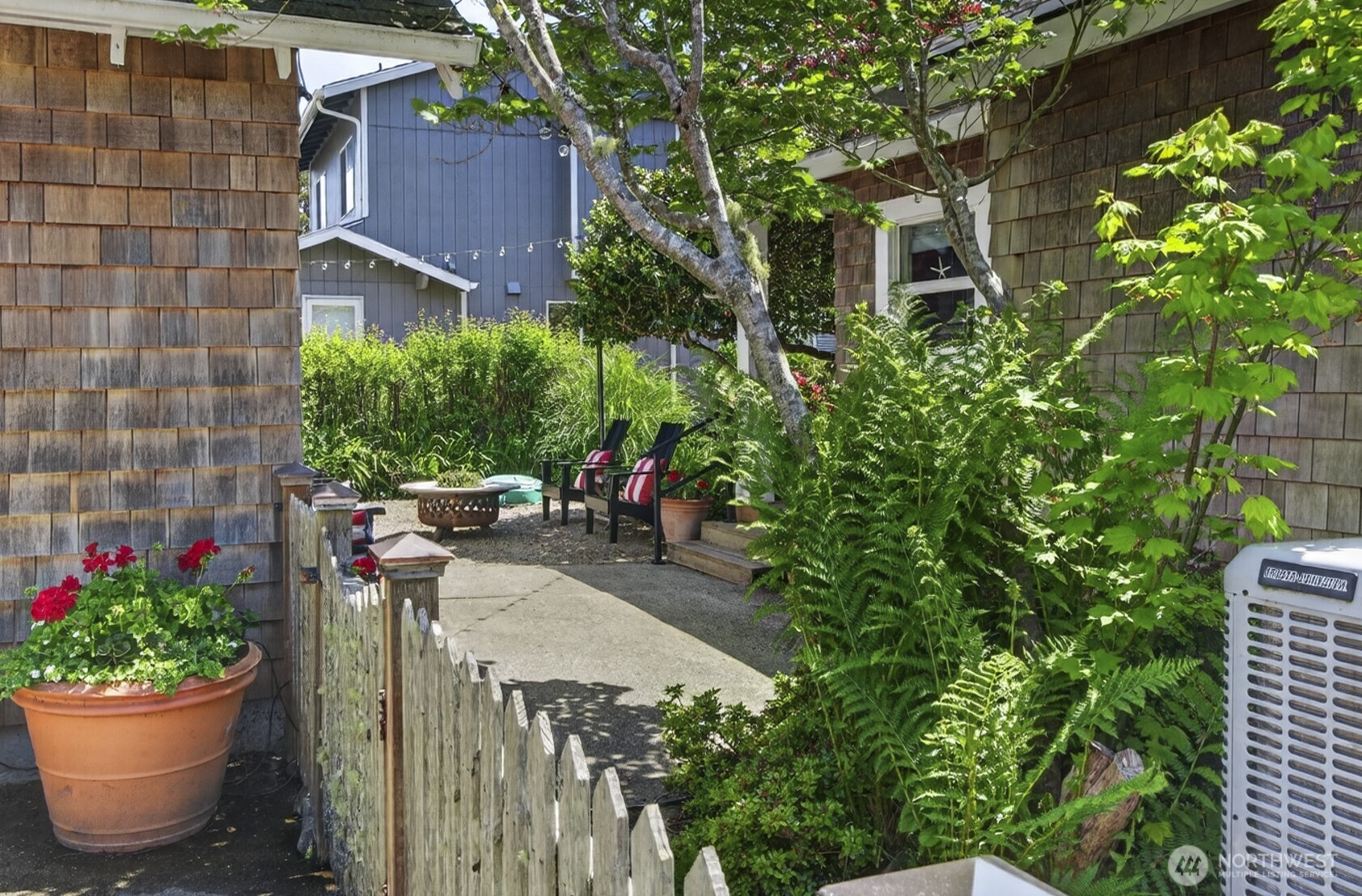 1101 35th Street Property Photo 7
