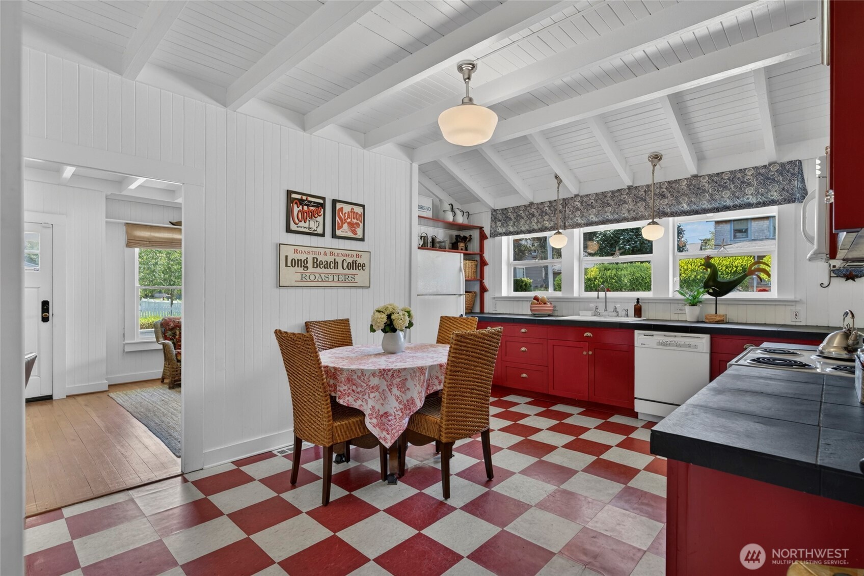 1101 35th Street Property Photo 15