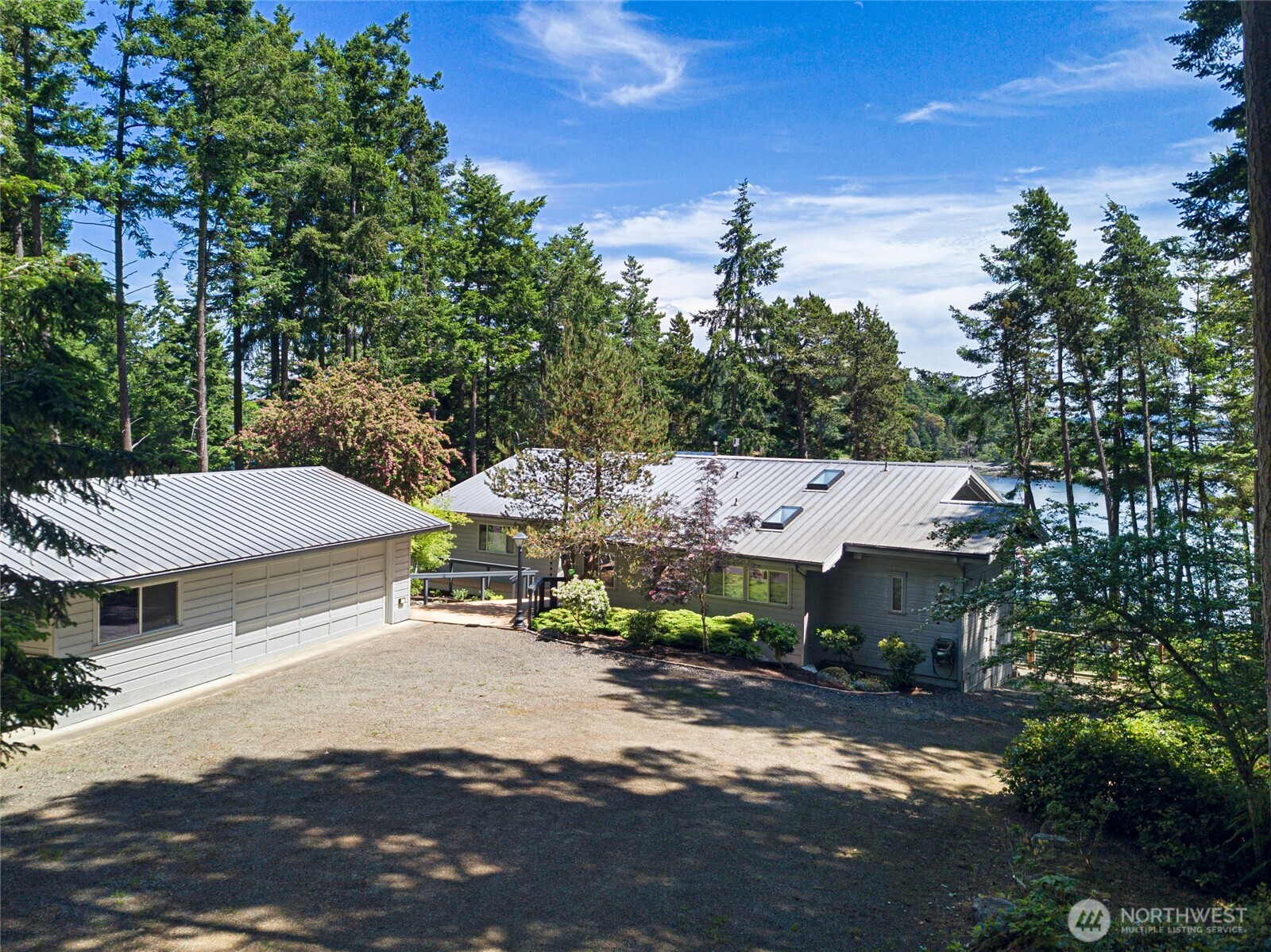 214 Pinedrona Lane Property Photo 1