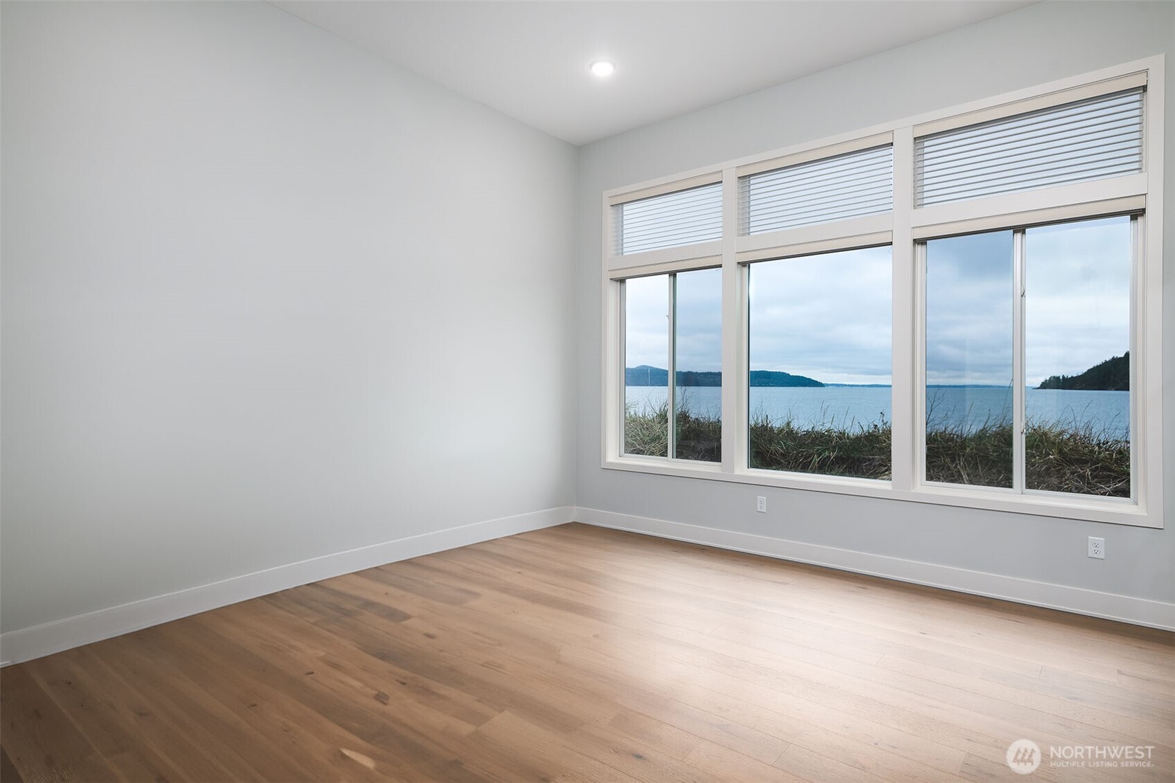 2215 Skyline Way Property Photo 17