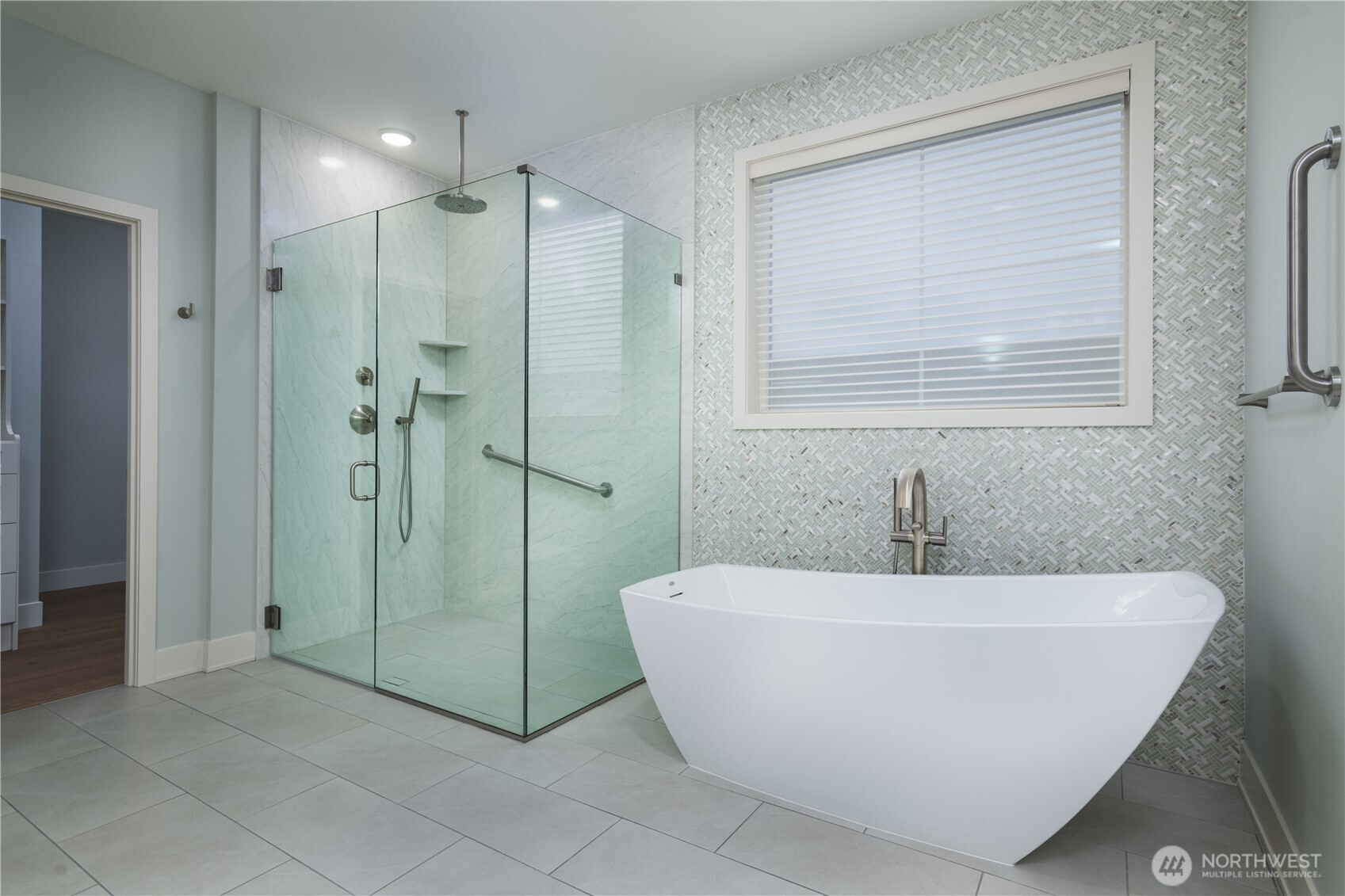 2215 Skyline Way Property Photo 23
