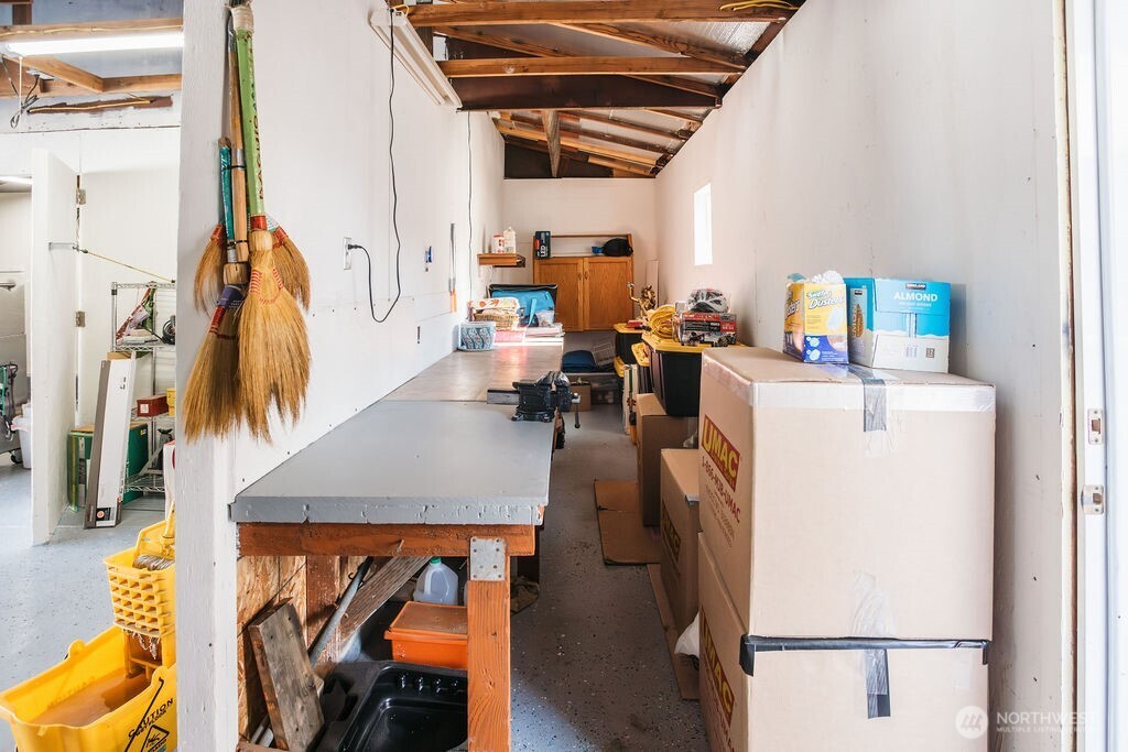404 Jackson Street Property Photo 15
