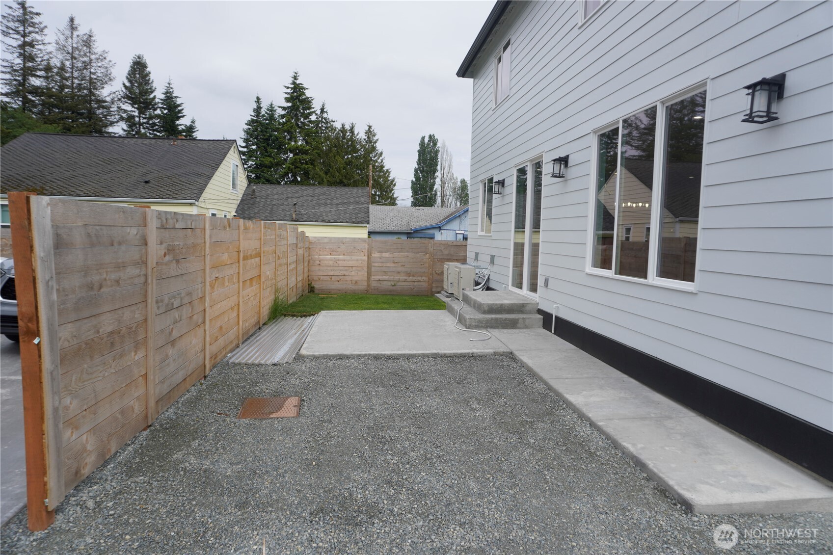 2644 S 146th Street Property Photo 6