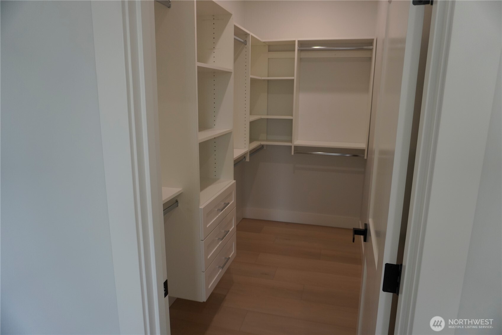 2644 S 146th Street Property Photo 21