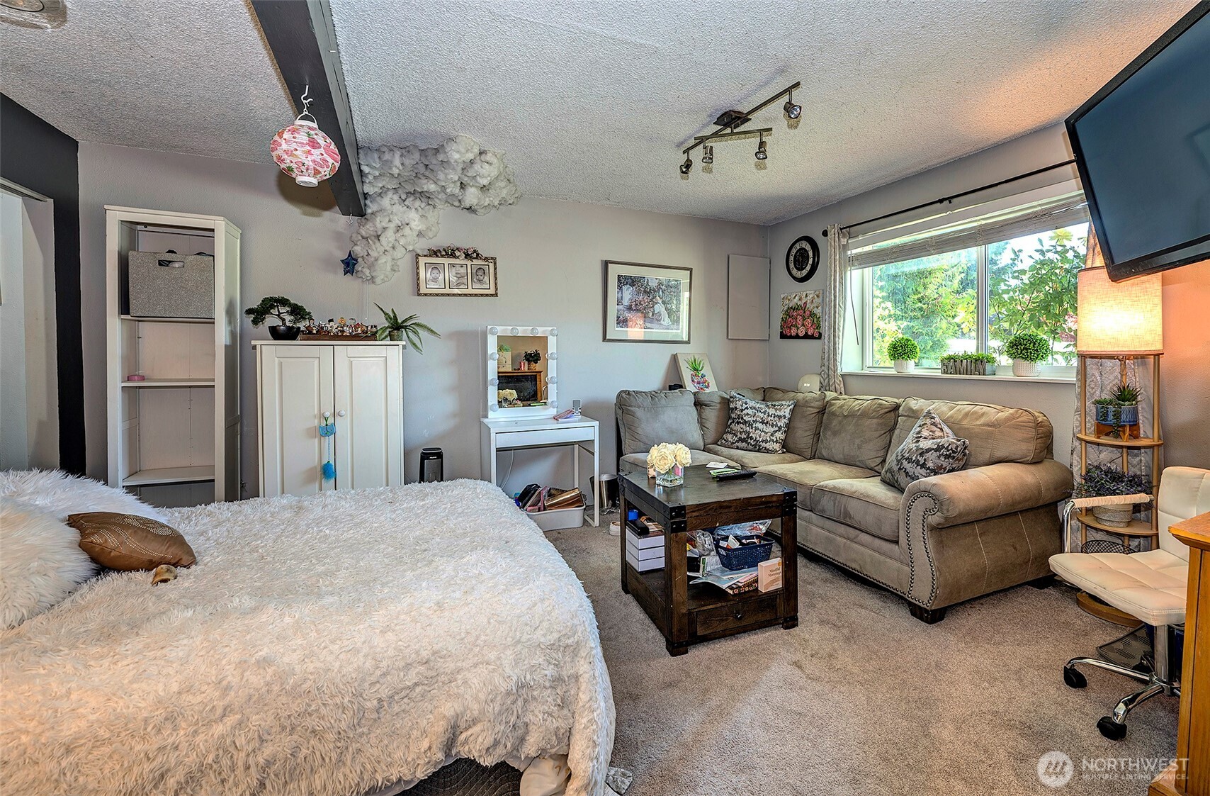 2207 180th Place Property Photo 8