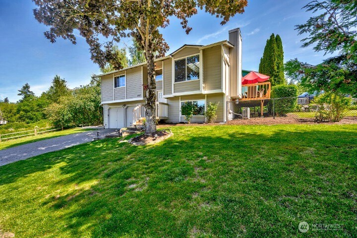2207 180th Place Property Photo 13