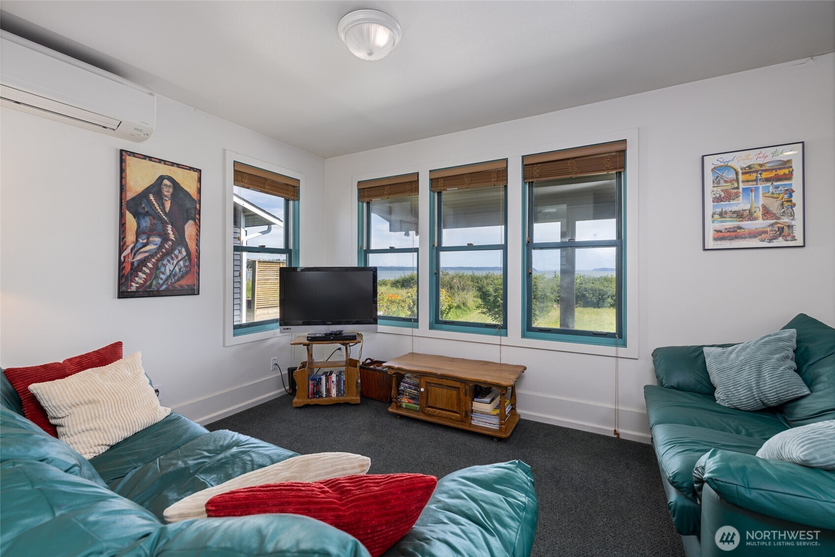 754 Livingston Bay Shore Drive Property Photo 4