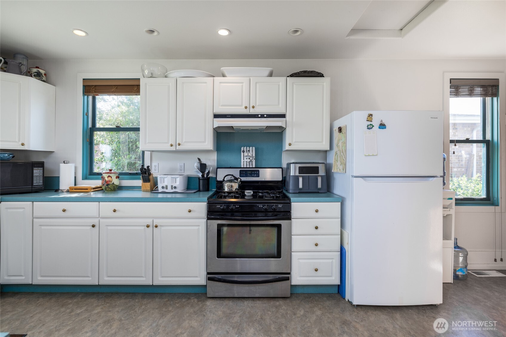 754 Livingston Bay Shore Drive Property Photo 19