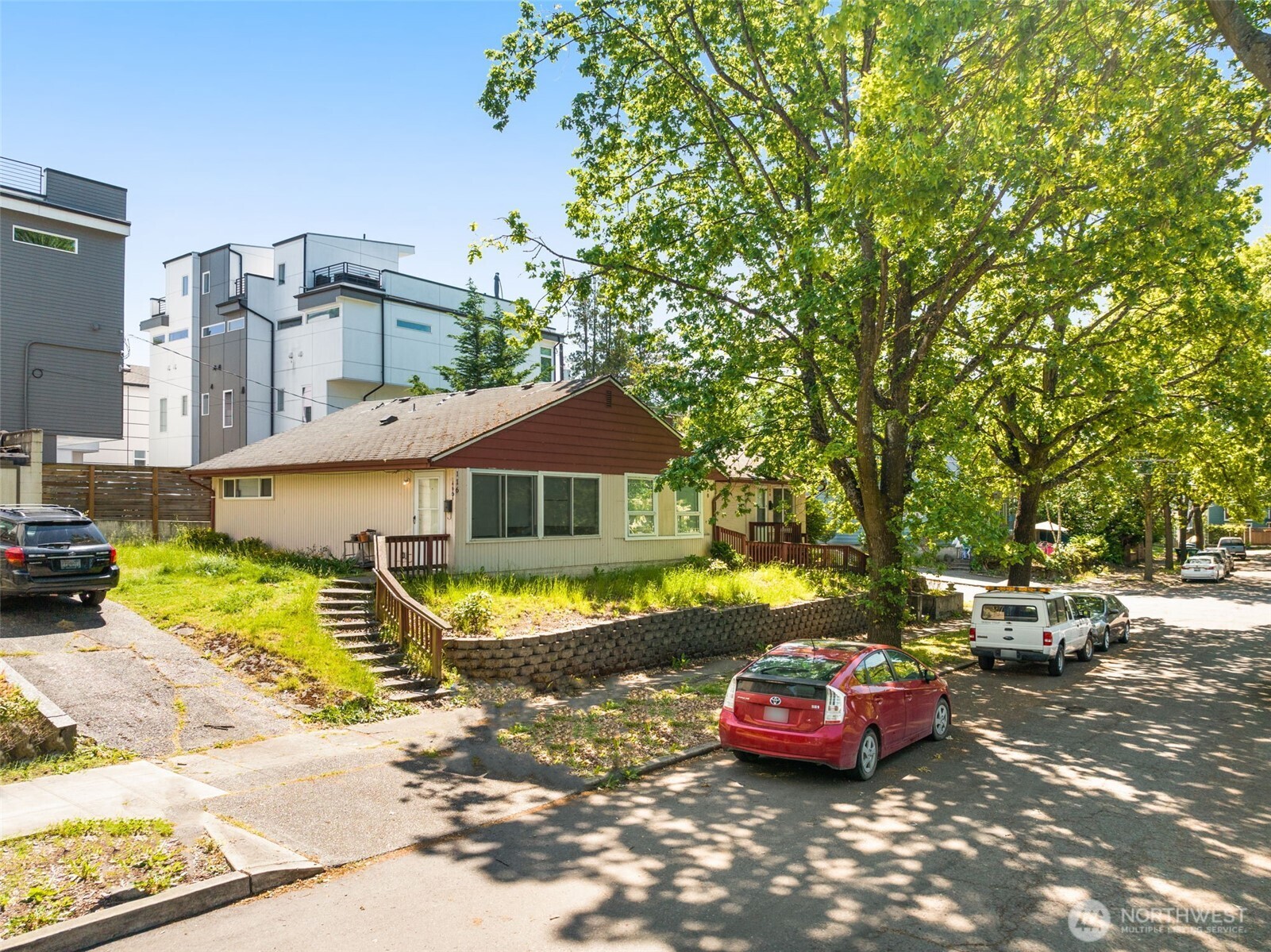 118 27th Avenue Property Photo 4