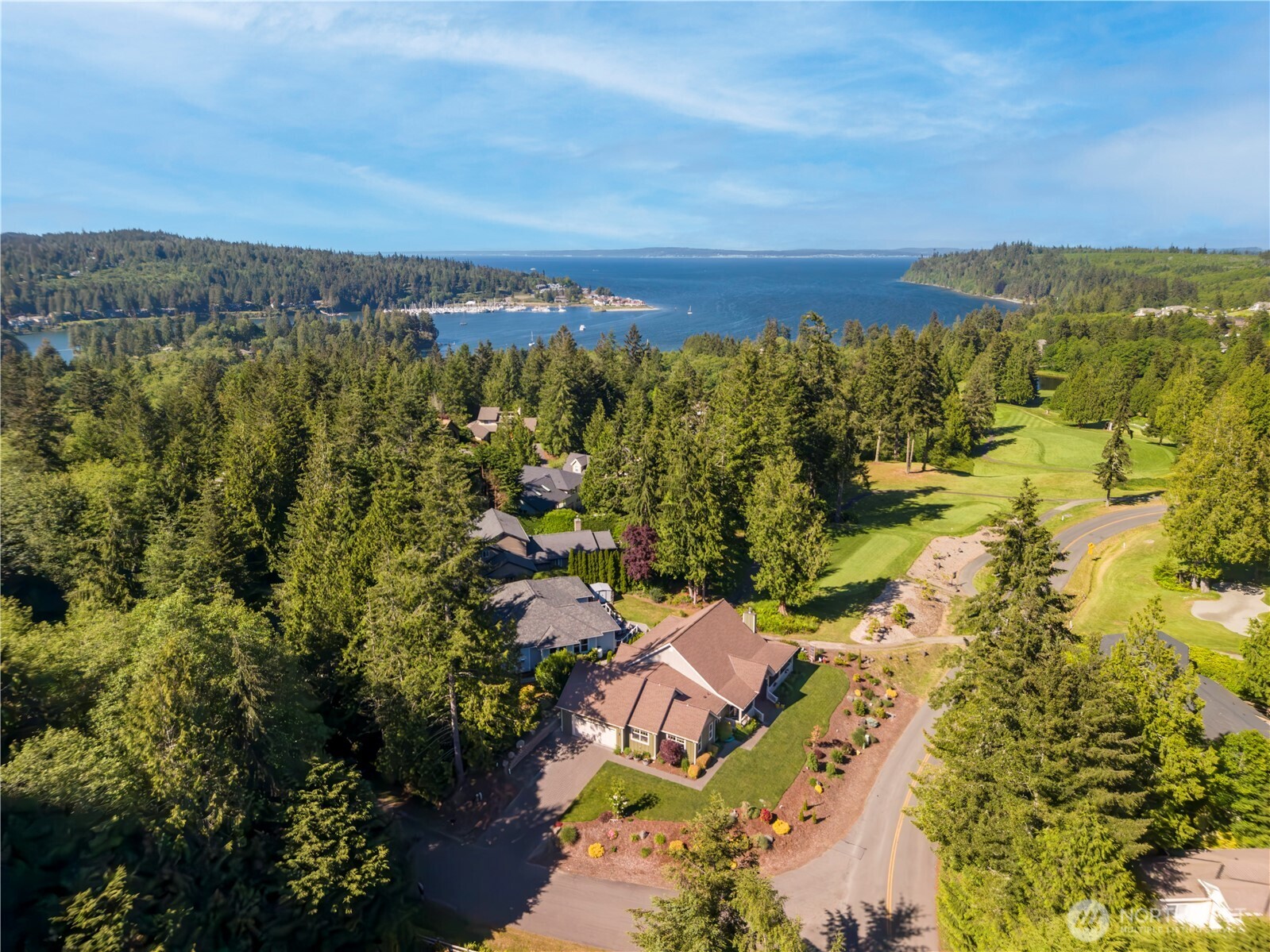 20 Dunsmuir Road Property Photo 4