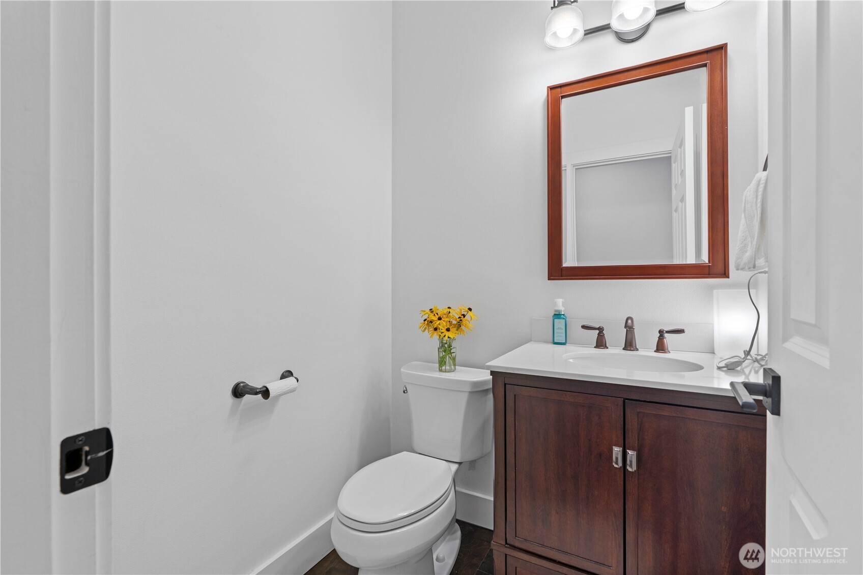 20 Dunsmuir Road Property Photo 16