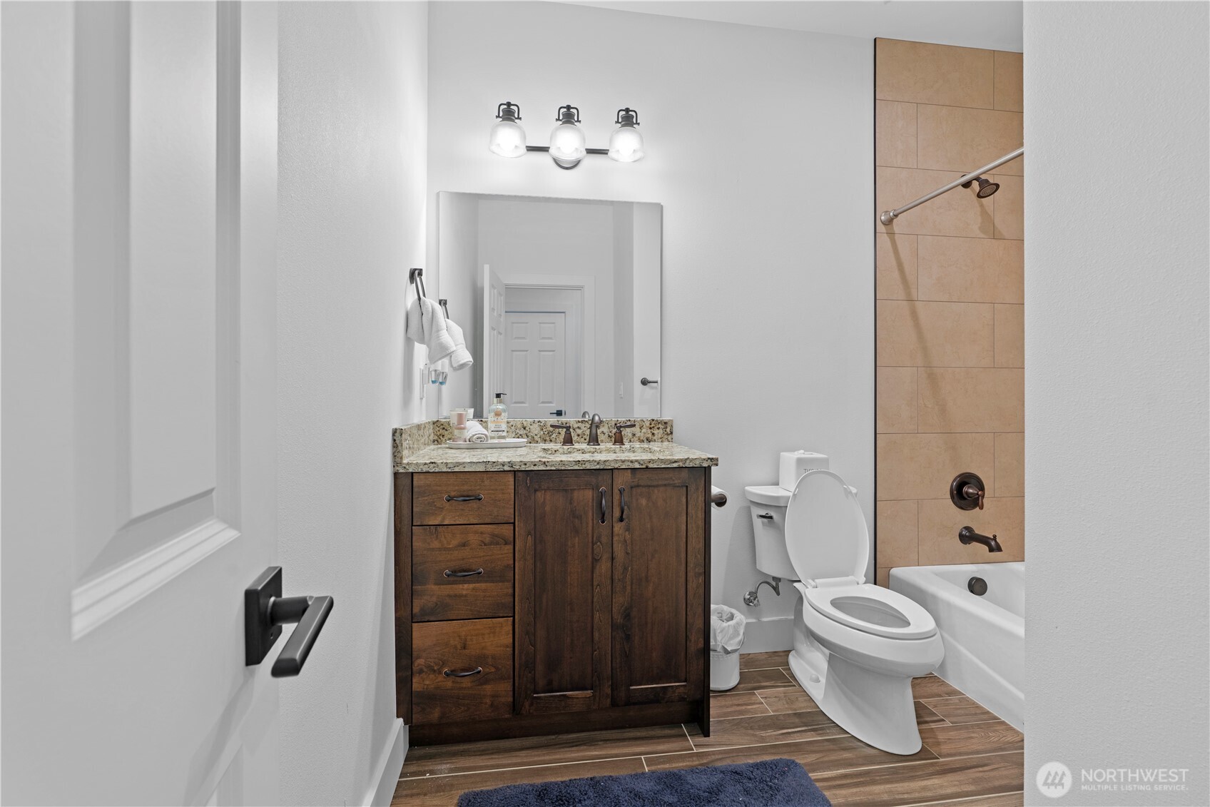 20 Dunsmuir Road Property Photo 19