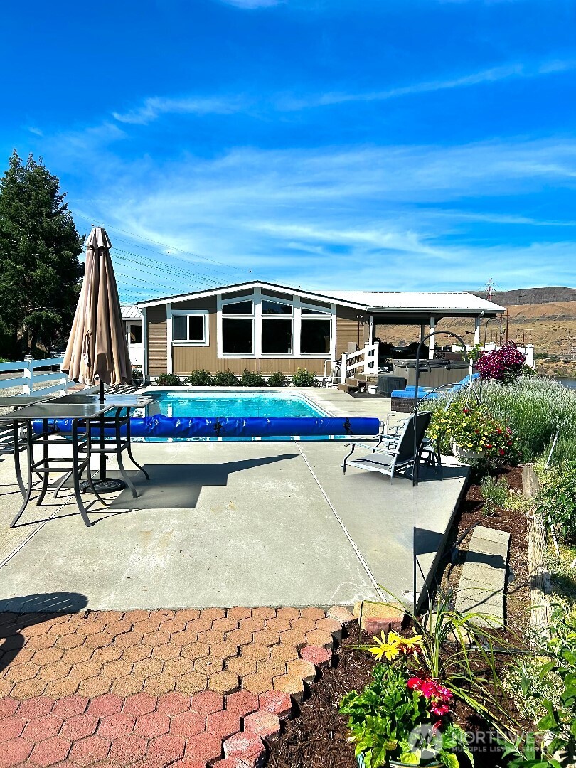 7667 Tarpiscan Road Property Photo 1