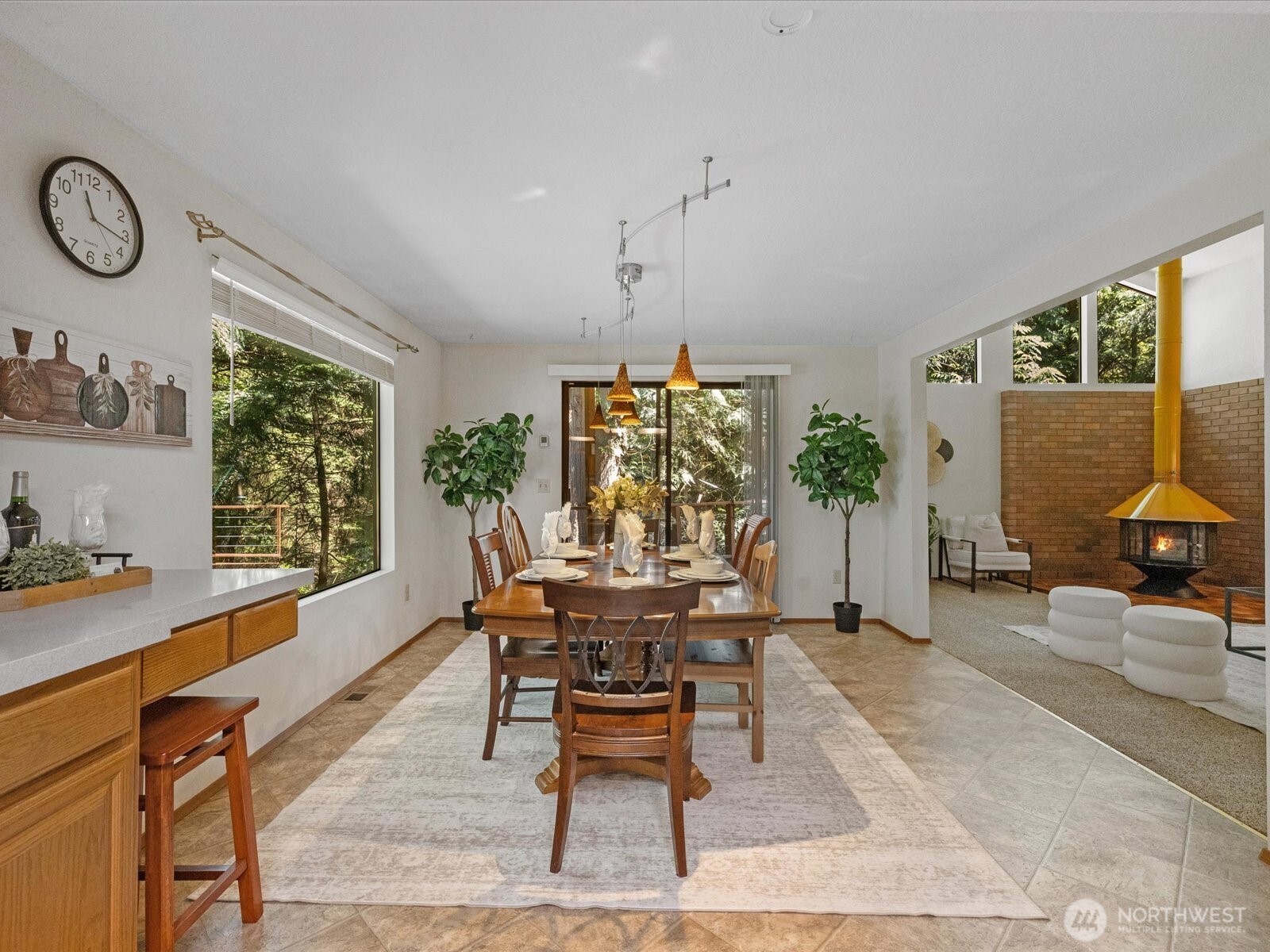 17116 Gravenstein Road Property Photo 8