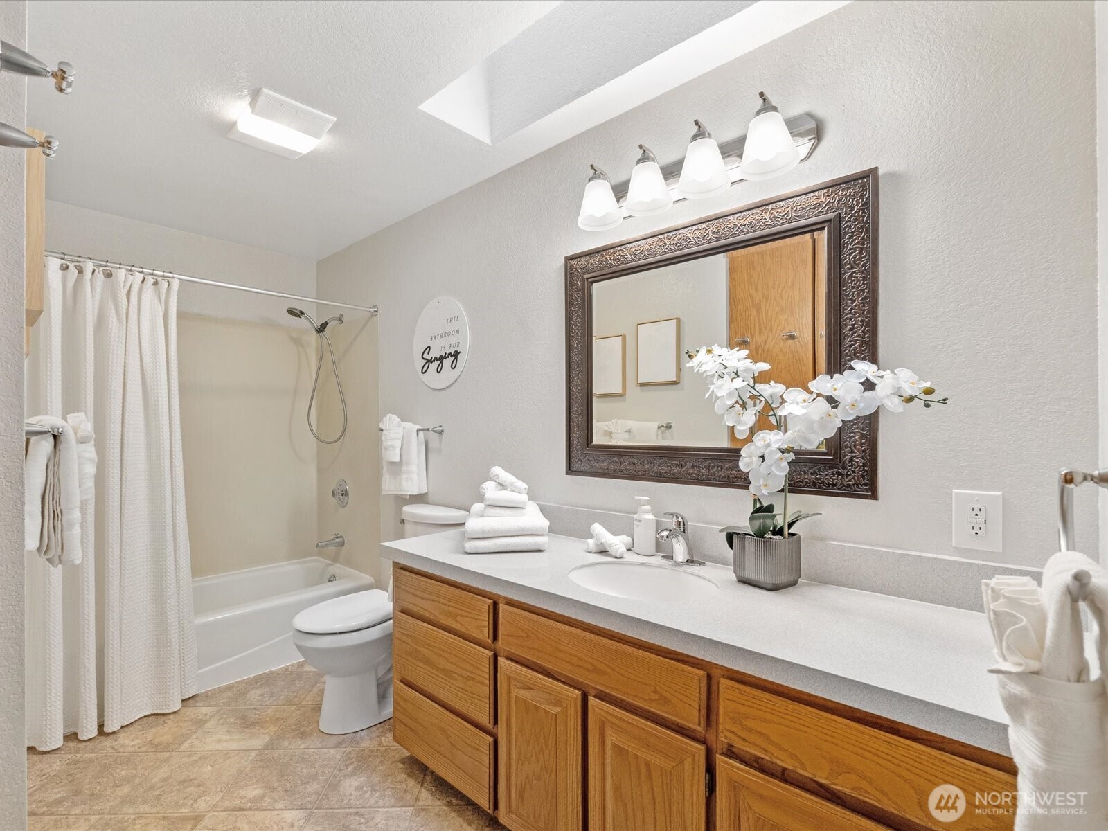 17116 Gravenstein Road Property Photo 12